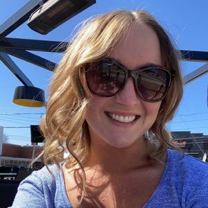 Meet your Posher, Victoria